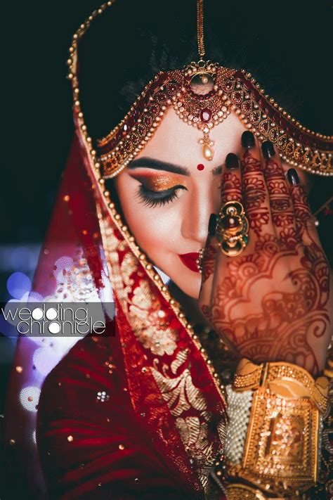 We have also gathered some of the best poses, tips and ideas, with indian couple images, that will definitely inspire you for your indian wedding photoshoot. Pin by vidyu on Bride | Bridal photography poses, Bridal poses, Indian wedding photography poses