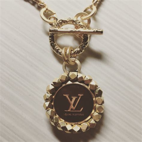 New Lv Designer Button Necklace French Inspired Jewelry Fabulous