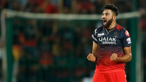 Mohammed Siraj Biography The Inspirational Tale Of An Emerging Cricket