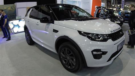 Land Rover Discovery Sport White