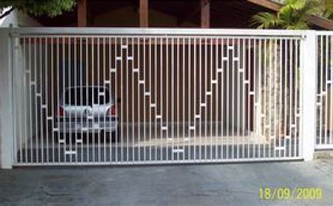 Pagar kayu minimalis serba putih. Model Pagar rumah minimalis modern