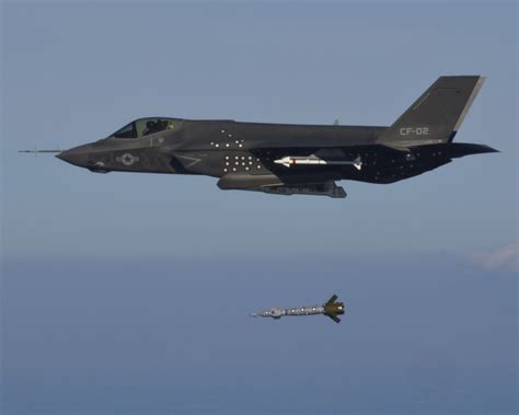 ▻ subscribe to grid 88: F-35 Joint Strike Fighter Lightning II - Pictures