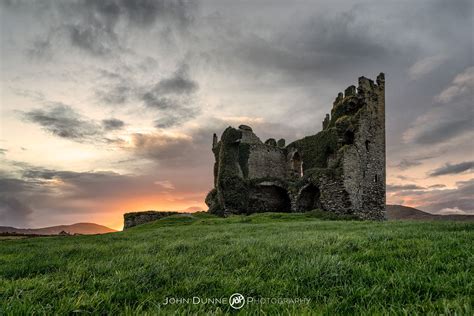 Description The Sun Sets Behind The Ruins Of Ballycarbery Castle Near