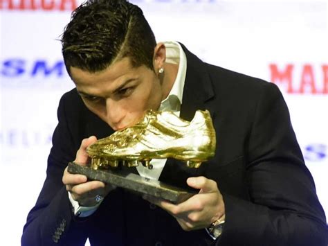Cristiano Ronaldo Receives Golden Boot Ndtv Sports