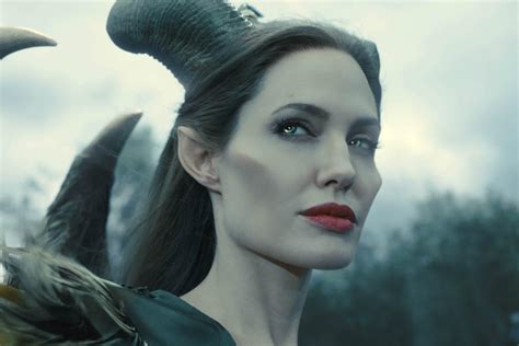 Angelina Jolie Returns As ‘maleficent Mistress Of Evil In First Trailer Heres Everything We