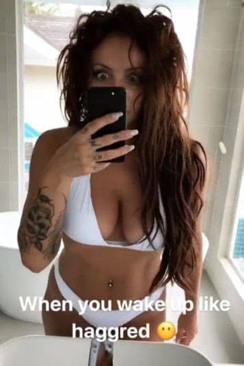 Cock! squealed nelson before disintegrating into hysterics as everyone's eyes darted around the room assuming the interview was. Little Mix's Jesy Nelson zeigt einen unglaublichen Bikini ...