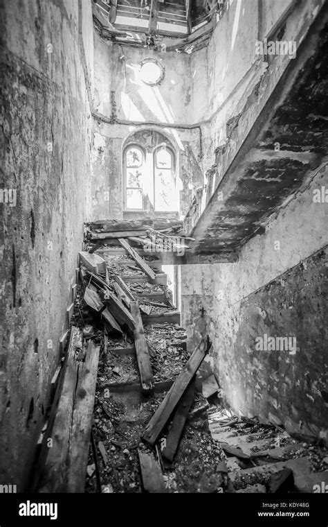 The Ruined Stairs Of An Old Hotel Stock Photo Alamy