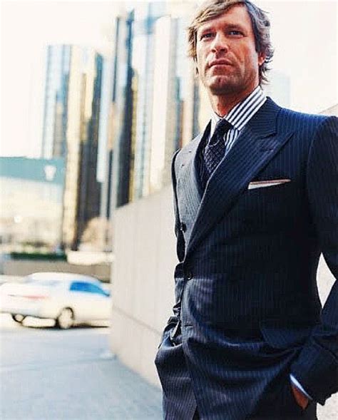 Pin By Miyamoto On Aaron Eckhart Mens Outfits Handsome Men Hollywood Stars