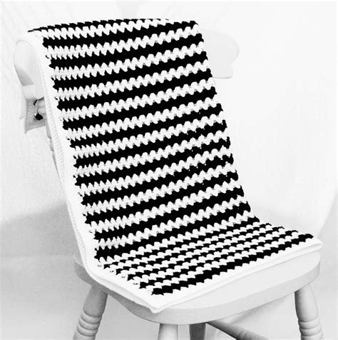 Sofia Baby Girl Crib Bedding 5pc Set Pink White and Black