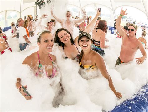 How To Throw A Successful Foam Party For Your Birthday Guide