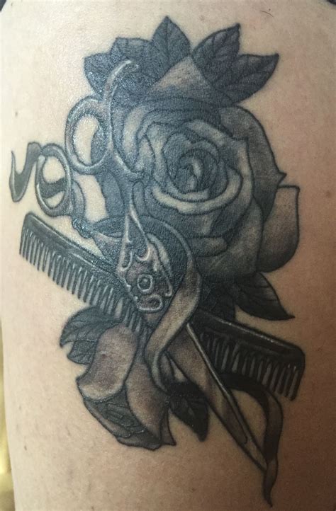 Full service unisex salon tattoos by alonzo rodriguez (happy timez tattoo) hair and lashes by. Hair stylist tatoo | Tattoos, Hair stylist, Tatoos