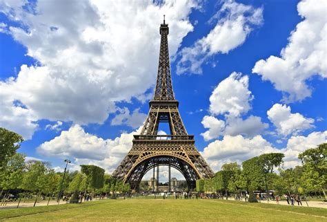Tour De France Eiffel Tower 11 Eiffel Tower Facts You Didnt Know