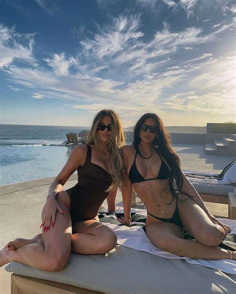 Kim And Khloé Kardashian’s Beach Vacation Included The Sexiest