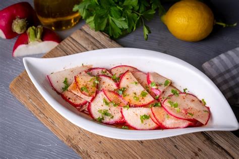 Premium Photo Turkish Appetizers Sliced Radish Appetizer With Sour