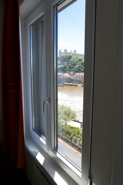 We did not find results for: "Außblick aus dem Fenster" Hotel Alter Kranen (Würzburg ...