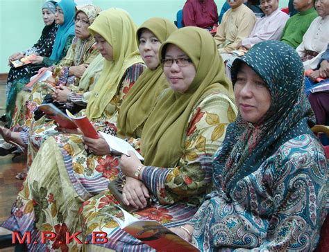 Perundangan utama ialah akta majlis perundingan gaji negara 2011 akta 732, perintah gaji minimum 2020. AKTIVITI MAJLIS PERUNDINGAN KAMPONG BELIMBING BAGI TAHUN ...