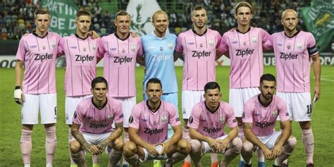 Red bull salzburg played against lask in 4 matches this season. Knappe zege AZ-opponent: LASK Linz wint in Salzburg ...