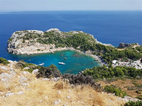 Eine quelle besagt, dass das beben ihn in den knien einknicken ließ. Dodekanes - Bluebird Yachting - Yacht charter