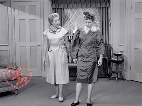 i love lucy lucy makes her own dress [video]