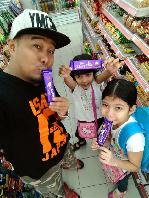 However, their investigation found out that. Coklat Cadbury Dairy Milk Halal Pilihan Kami