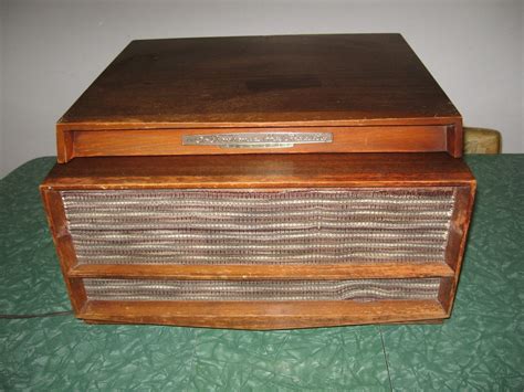 Vintage Rca Victor Orthophonic High Fidelity Record Player Model Shf 8