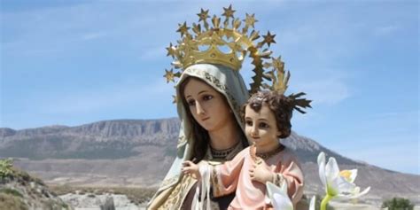 Virgen del carmen o nuestra señora del carmen es la denominación común que suele recibir santa maría del monte carmelo, una de las. Eventos Viernes 16 de Julio de 2021 - Calendario 2018 Colombia