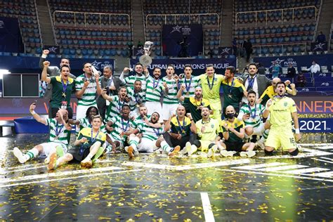 O sporting, enquanto campeão nacional, integra o pote 1, juntamente com atlético de madrid, manchester city, bayern munique, inter milão, lille, todos campeões nos respetivos países, chelsea,. Treinador da Benedita celebra vitória do Sporting na Liga ...