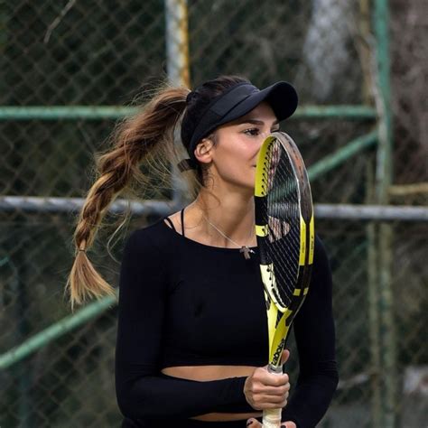 Ани Вангелова се класира за осминафиналите на тенис турнира на червени кортове в Ираклион По
