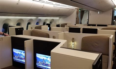 Etihad Dreamliner Business Class Cabin Points With A Crew