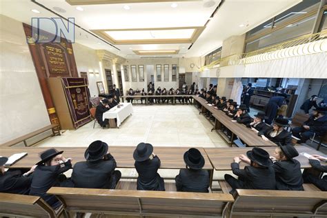 מלון באילת אסטרל נירוונה קלאב (אסטרל קורל) ממוקם מול מפרץ אילת, סמוך למרכזי הקניות ומציע חדרים וסוויטות, מתקני מים ופעילויות לילדים. בראשות האדמו"ר: מבחן לבחורי אלכסנדר ארה"ב בארה"ק | JDN - חדשות