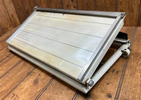 Vintage 4 Col Newspaper Heavy Duty Guillotine Push Down Paper Cutter