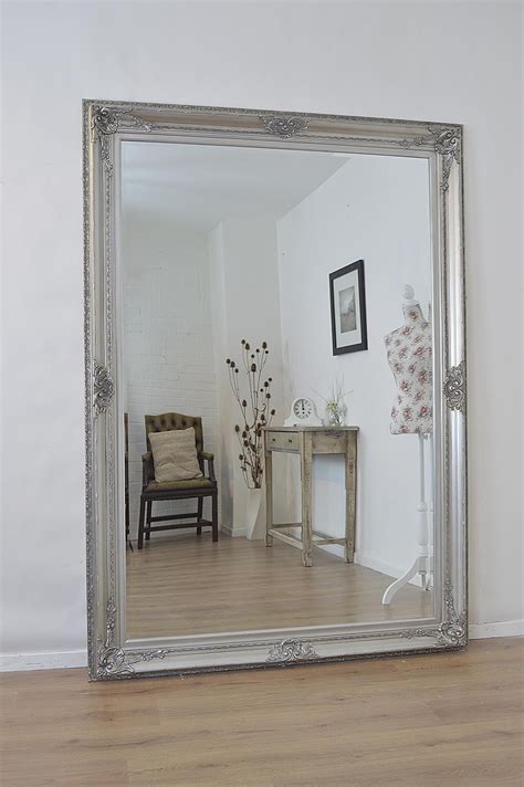 20 Oversized Decorative Wall Mirrors