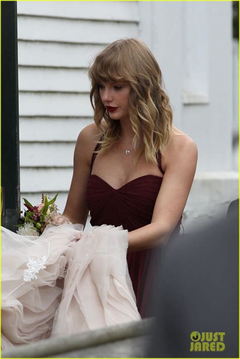 Taylor Swift Serves As Bridesmaid At Bff Abigails Wedding Photos