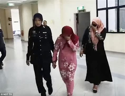 Two Malaysian Women Caned Under Islamic Law For Lesbian Sex Daily
