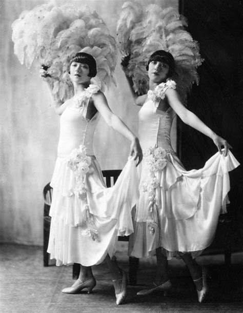 37 Vintage Portrait Photos Of The Dolly Sisters Scandalous Vaudeville