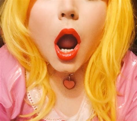 candy the sissy bimbo🍭🏳️‍🌈 on twitter bimbo princess 🩷 locked up in chastity and ready to be