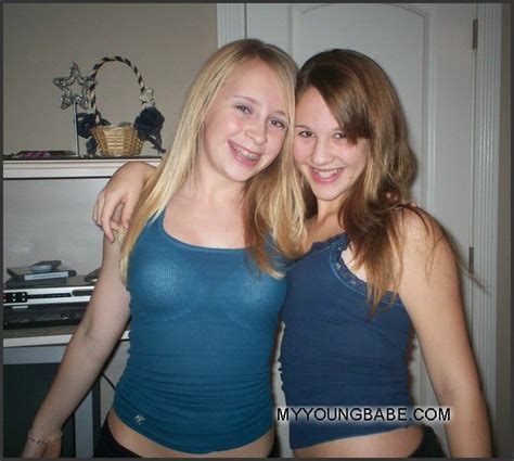 Amateur Cleavage Sex Pics Young Cuties In The Img 6