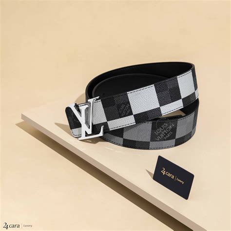 Louis Vuitton Initials 40mm Reversible Belt