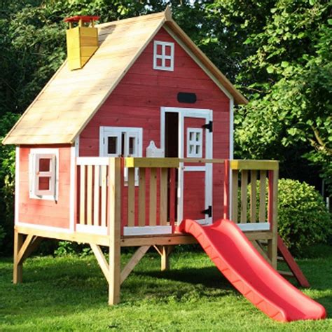 So bauen sie ein spielhaus im garten selber. Das Spielhaus - super Spaß für die Kinder!