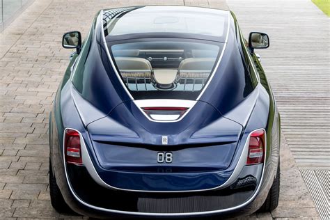 Автомобиль построен в единственном экземпляре для. One-Off Rolls-Royce Sweptail is Both Beauty and Beast, a ...