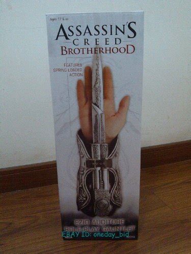 Neca Assassin S Creed Brotherhood Ezio Hidden Blade Gauntlet Vambrace