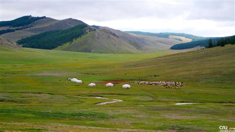 Өнөр баялаг Монголын сайхан тал нутаг —— Синьхуа кирилл нет