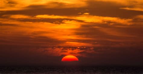 Gulfport Sunrise Sun Coming Up Over Tampa Bay