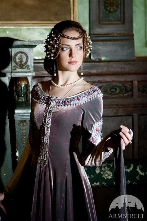 Custom Renaissance Dress Lady Rowena Velvet Gown Medieval Gownren Gown