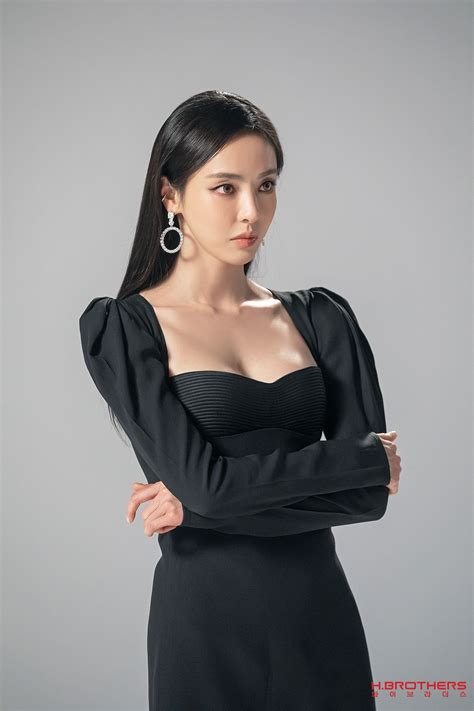 lee da hee professional outfits women celebrity outfits korean actresses
