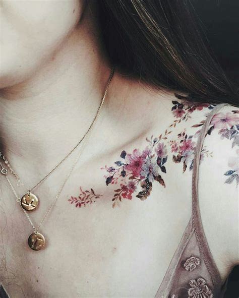 55 Pretty Shoulder Tattoo Design Ideas For Women In 2020 Collar Bone