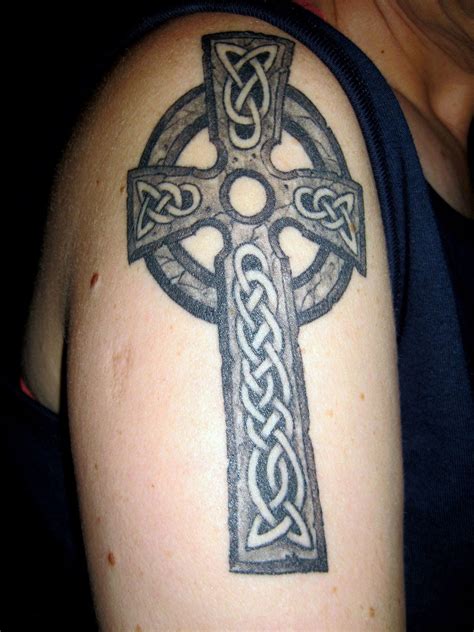 Beautiful irish celtic wall cross. Celtic Cross Tattoos With Names | Cool Tattoos - Bonbaden