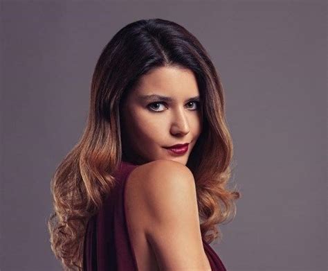 Beren saat backs hazal kaya in supporting lgbtq. Beren Saat actuará en la segunda serie turca de Netflix ...