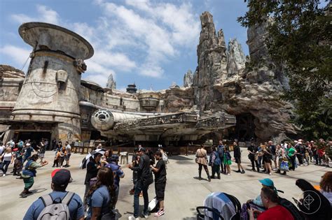 A Review Of Star Wars Lands Incredible Opening Day At Disneyland Polygon