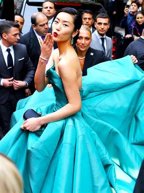 Liu Wen Wearing Zac Posen On Her Way To Met Gala 2014 Met Gala 2014 Gala Fashion Fashion